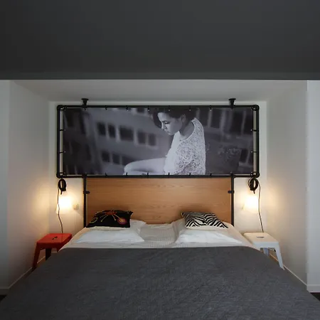 Zoom Hotel 4*